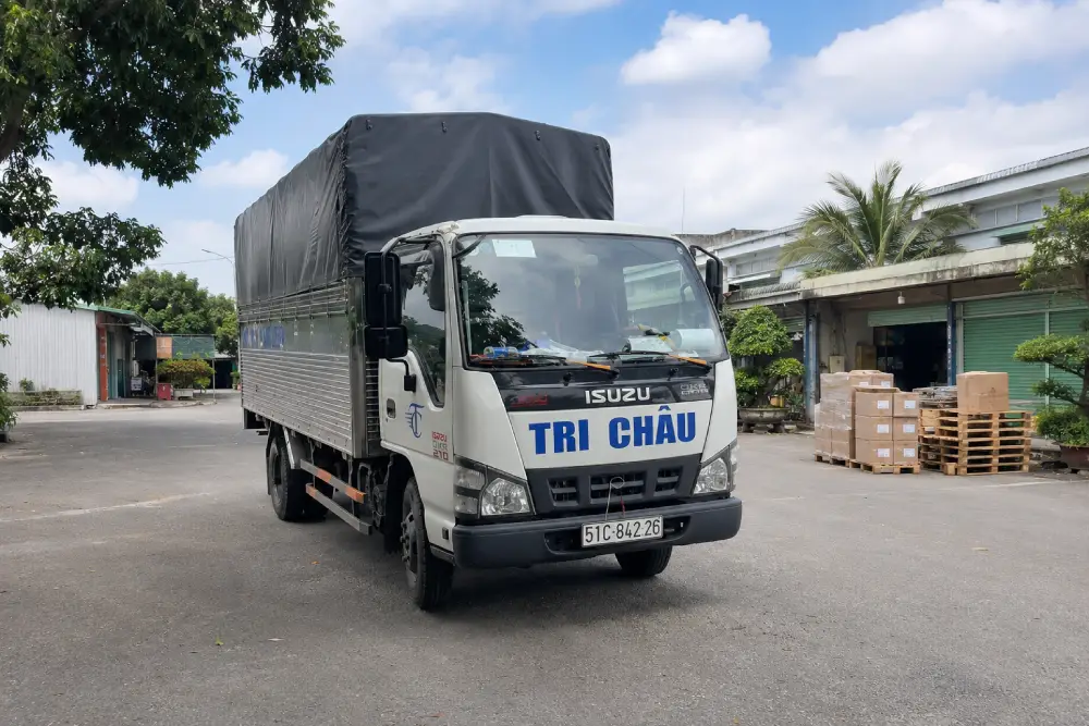 Xe tải Tri Châu vận chuyển hàng khu vực Bình Chánh